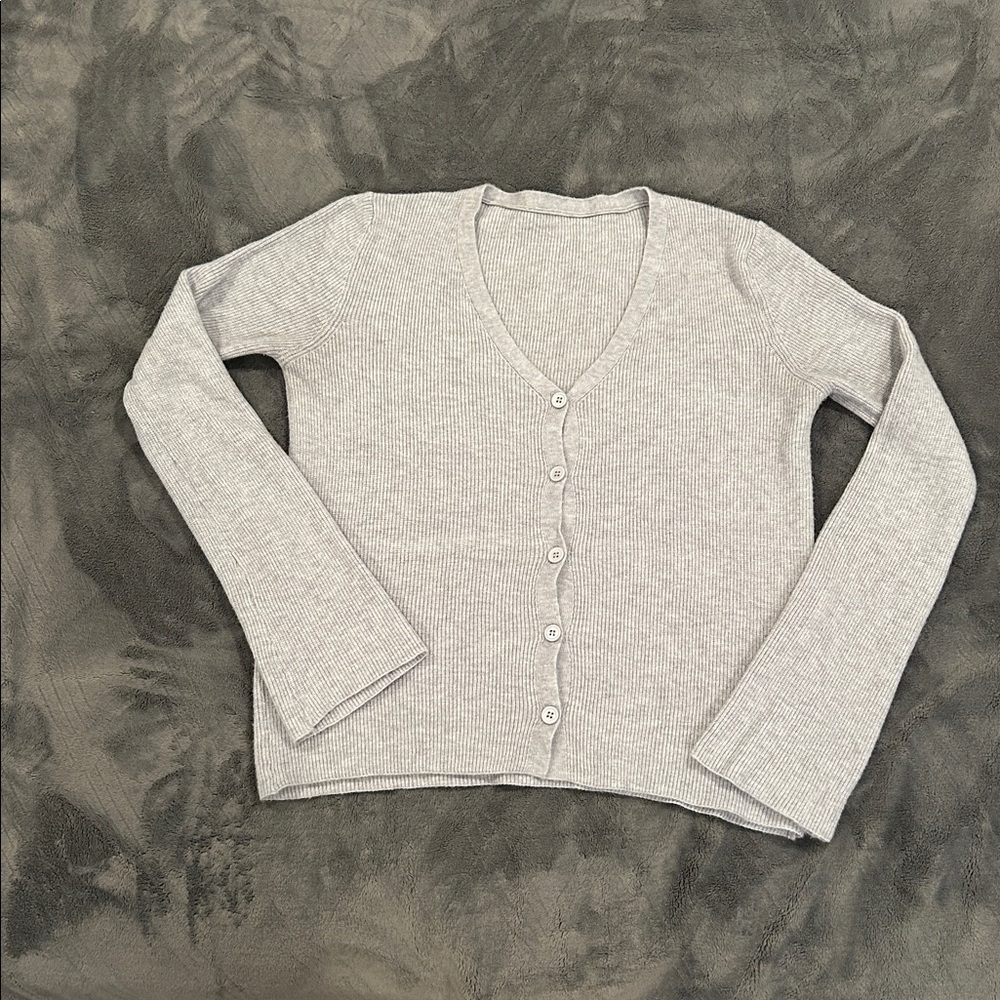 Cardigan with flared sleeves